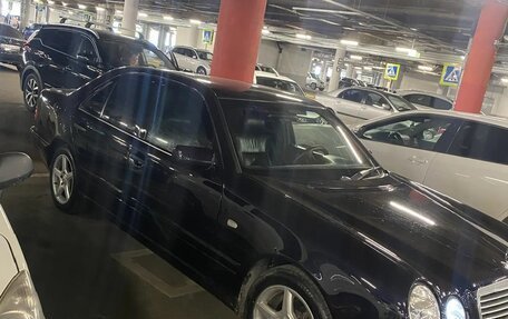 Mercedes-Benz E-Класс, 1995 год, 450 000 рублей, 8 фотография