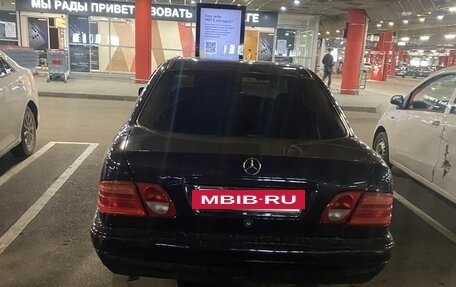 Mercedes-Benz E-Класс, 1995 год, 450 000 рублей, 2 фотография