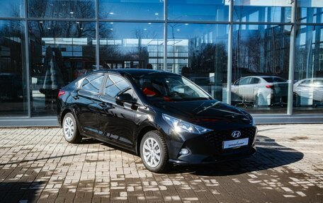 Hyundai Solaris II рестайлинг, 2021 год, 1 650 000 рублей, 5 фотография