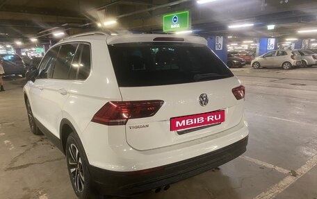 Volkswagen Tiguan II, 2019 год, 2 240 000 рублей, 5 фотография