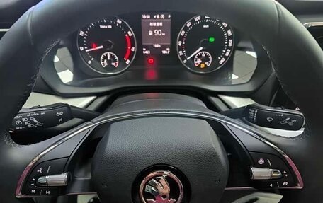 Skoda Octavia IV, 2022 год, 2 050 000 рублей, 21 фотография