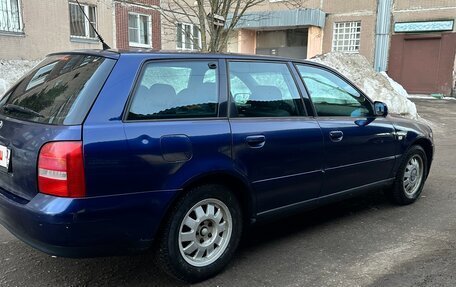 Audi A4, 1999 год, 320 000 рублей, 6 фотография