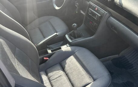 Audi A4, 1999 год, 320 000 рублей, 23 фотография