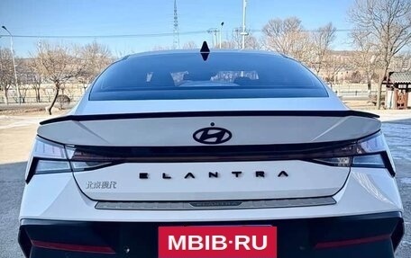Hyundai Elantra, 2023 год, 1 850 000 рублей, 7 фотография