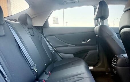 Hyundai Elantra, 2023 год, 1 850 000 рублей, 23 фотография