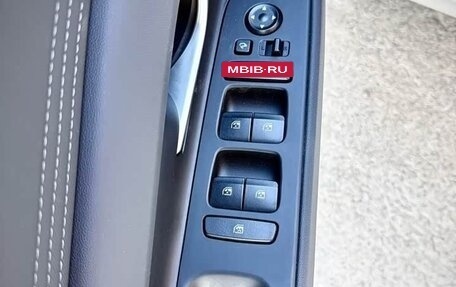 Hyundai Elantra, 2023 год, 1 850 000 рублей, 14 фотография