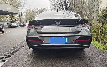 Hyundai Elantra, 2023 год, 1 800 000 рублей, 5 фотография