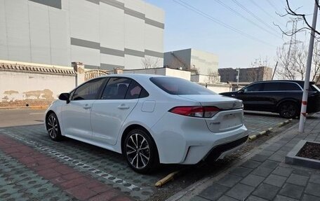 Toyota Corolla, 2022 год, 1 290 000 рублей, 4 фотография