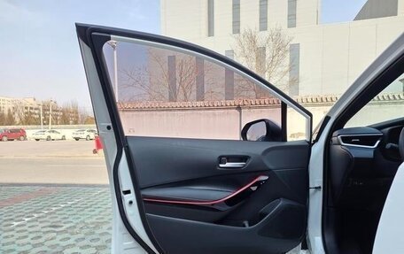 Toyota Corolla, 2022 год, 1 290 000 рублей, 10 фотография