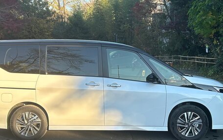 Nissan Serena, 2023 год, 2 750 000 рублей, 6 фотография