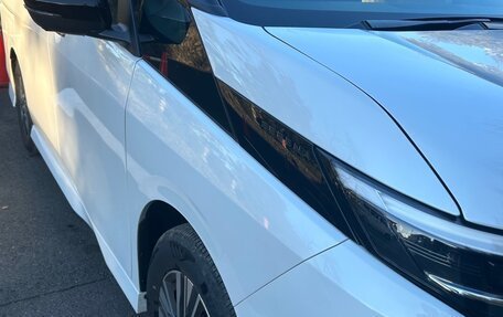 Nissan Serena, 2023 год, 2 750 000 рублей, 11 фотография