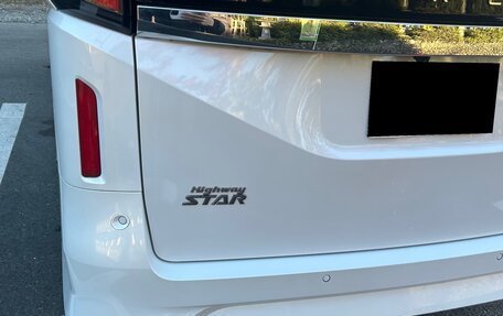 Nissan Serena, 2023 год, 2 750 000 рублей, 9 фотография