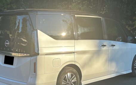 Nissan Serena, 2023 год, 2 750 000 рублей, 5 фотография