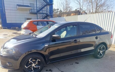 Volkswagen Polo VI (EU Market), 2011 год, 470 000 рублей, 1 фотография