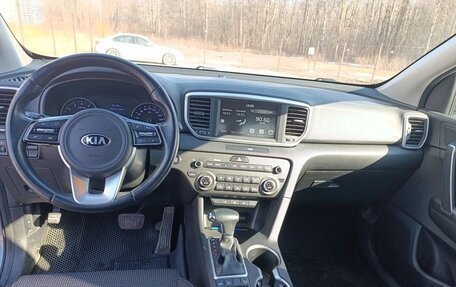 KIA Sportage IV рестайлинг, 2020 год, 2 180 000 рублей, 13 фотография