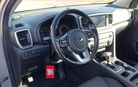 KIA Sportage IV рестайлинг, 2020 год, 2 180 000 рублей, 15 фотография