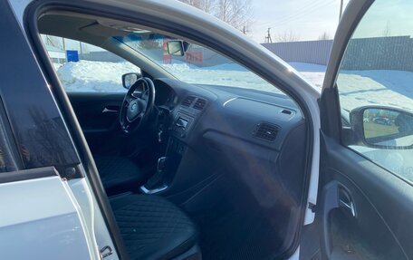 Volkswagen Polo VI (EU Market), 2018 год, 1 300 000 рублей, 13 фотография