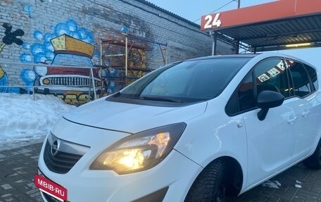 Opel Meriva, 2013 год, 870 000 рублей, 2 фотография
