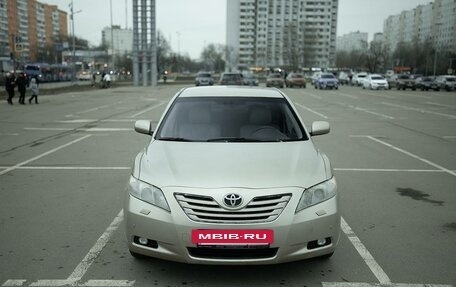 Toyota Camry, 2008 год, 780 000 рублей, 2 фотография