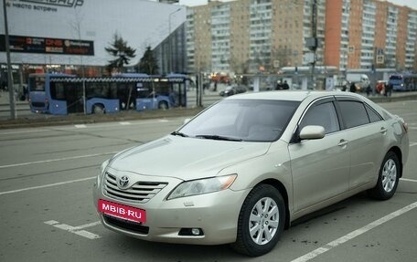 Toyota Camry, 2008 год, 780 000 рублей, 3 фотография