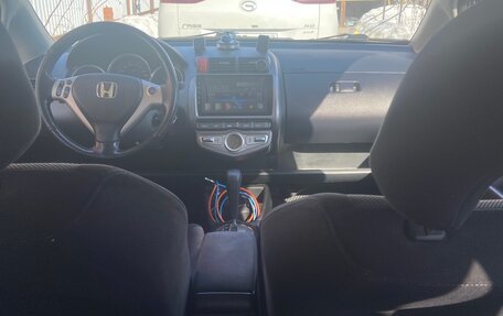 Honda Jazz I рестайлинг, 2007 год, 650 000 рублей, 21 фотография