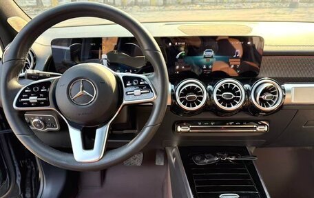 Mercedes-Benz GLB, 2022 год, 3 150 000 рублей, 10 фотография