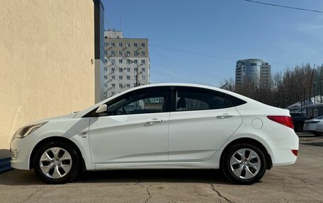 Hyundai Solaris II рестайлинг, 2015 год, 1 120 000 рублей, 3 фотография