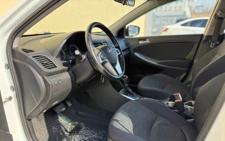 Hyundai Solaris II рестайлинг, 2015 год, 1 120 000 рублей, 12 фотография