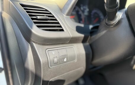 Hyundai Solaris II рестайлинг, 2015 год, 1 120 000 рублей, 16 фотография