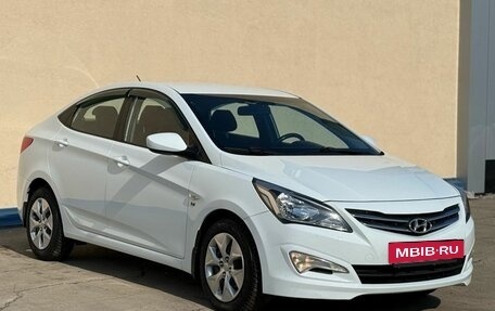 Hyundai Solaris II рестайлинг, 2015 год, 1 120 000 рублей, 10 фотография