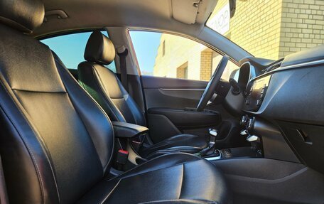 KIA Rio IV, 2021 год, 1 370 000 рублей, 13 фотография