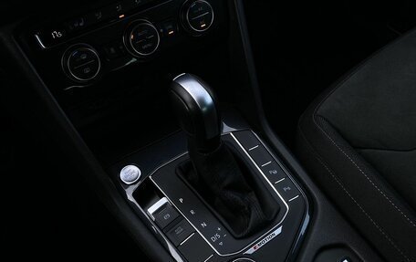 Volkswagen Tiguan II, 2020 год, 2 849 000 рублей, 17 фотография