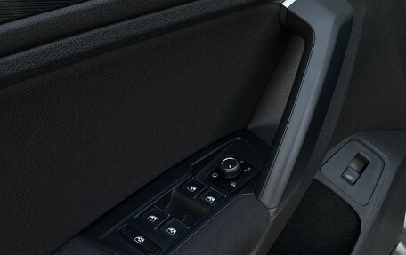 Volkswagen Tiguan II, 2020 год, 2 849 000 рублей, 20 фотография