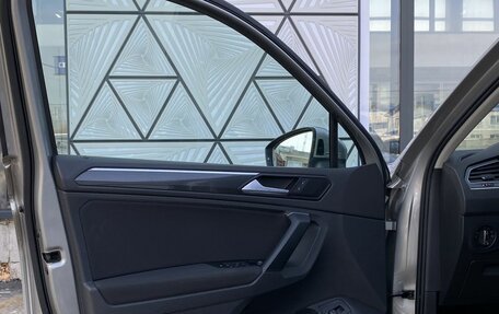 Volkswagen Tiguan II, 2020 год, 2 849 000 рублей, 19 фотография