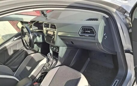 Volkswagen Tiguan II, 2018 год, 2 900 000 рублей, 7 фотография