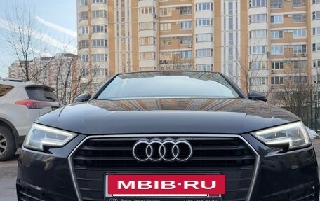 Audi A4, 2019 год, 2 700 000 рублей, 2 фотография