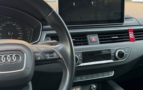 Audi A4, 2019 год, 2 700 000 рублей, 18 фотография