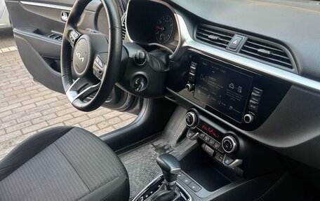 KIA Rio IV, 2022 год, 1 650 000 рублей, 16 фотография