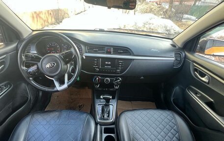 KIA Rio IV, 2018 год, 605 000 рублей, 10 фотография