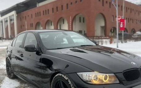 BMW 3 серия, 2011 год, 1 350 000 рублей, 2 фотография