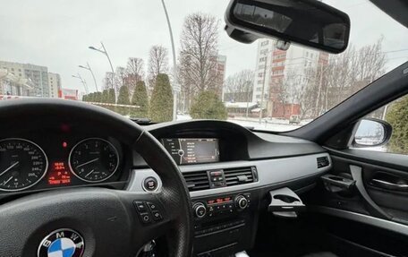 BMW 3 серия, 2011 год, 1 350 000 рублей, 12 фотография