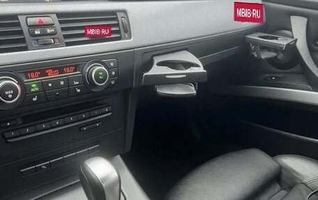 BMW 3 серия, 2011 год, 1 350 000 рублей, 13 фотография