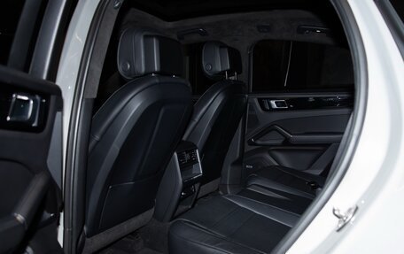 Porsche Cayenne III, 2021 год, 9 800 000 рублей, 16 фотография