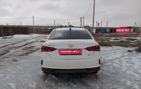 Hyundai Solaris II рестайлинг, 2021 год, 1 050 000 рублей, 3 фотография