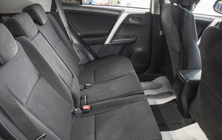 Toyota RAV4, 2013 год, 1 999 000 рублей, 25 фотография