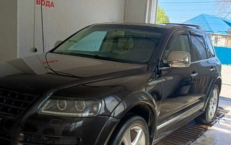 Volkswagen Touareg III, 2004 год, 1 050 000 рублей, 3 фотография