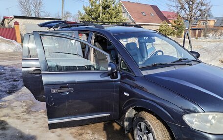 SsangYong Rodius I, 2010 год, 720 000 рублей, 2 фотография