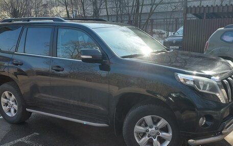 Toyota Land Cruiser Prado 150 рестайлинг 2, 2017 год, 4 950 000 рублей, 6 фотография