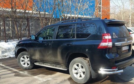 Toyota Land Cruiser Prado 150 рестайлинг 2, 2017 год, 4 950 000 рублей, 3 фотография