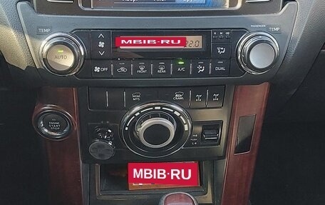 Toyota Land Cruiser Prado 150 рестайлинг 2, 2017 год, 4 950 000 рублей, 16 фотография